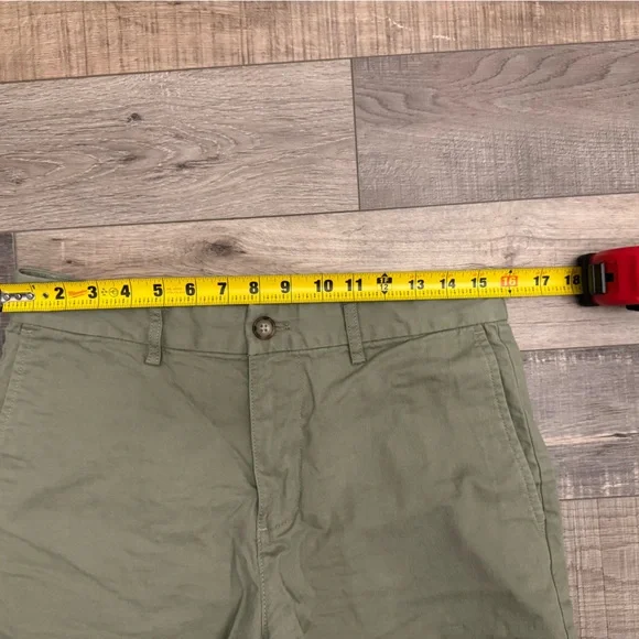 Old Navy Slim Shorts — Olive - Picture 3 of 6